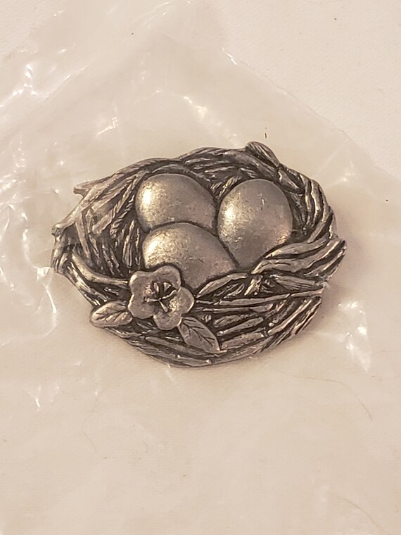 Birds & bloom brooch Gem