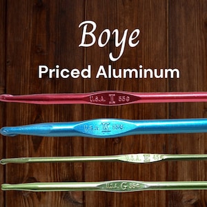 Vintage &quot;Boye&quot; USA PRICE STAMPED Aluminum Crochet Hooks ~ 1950 ~ Sanitized!