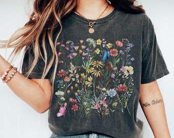 floral shirt,wildflowers shirt,pressed flowers boho shirt,flower shirt,botanical shirt,gardening tee,cottagecore shirt, cottagecore flowers