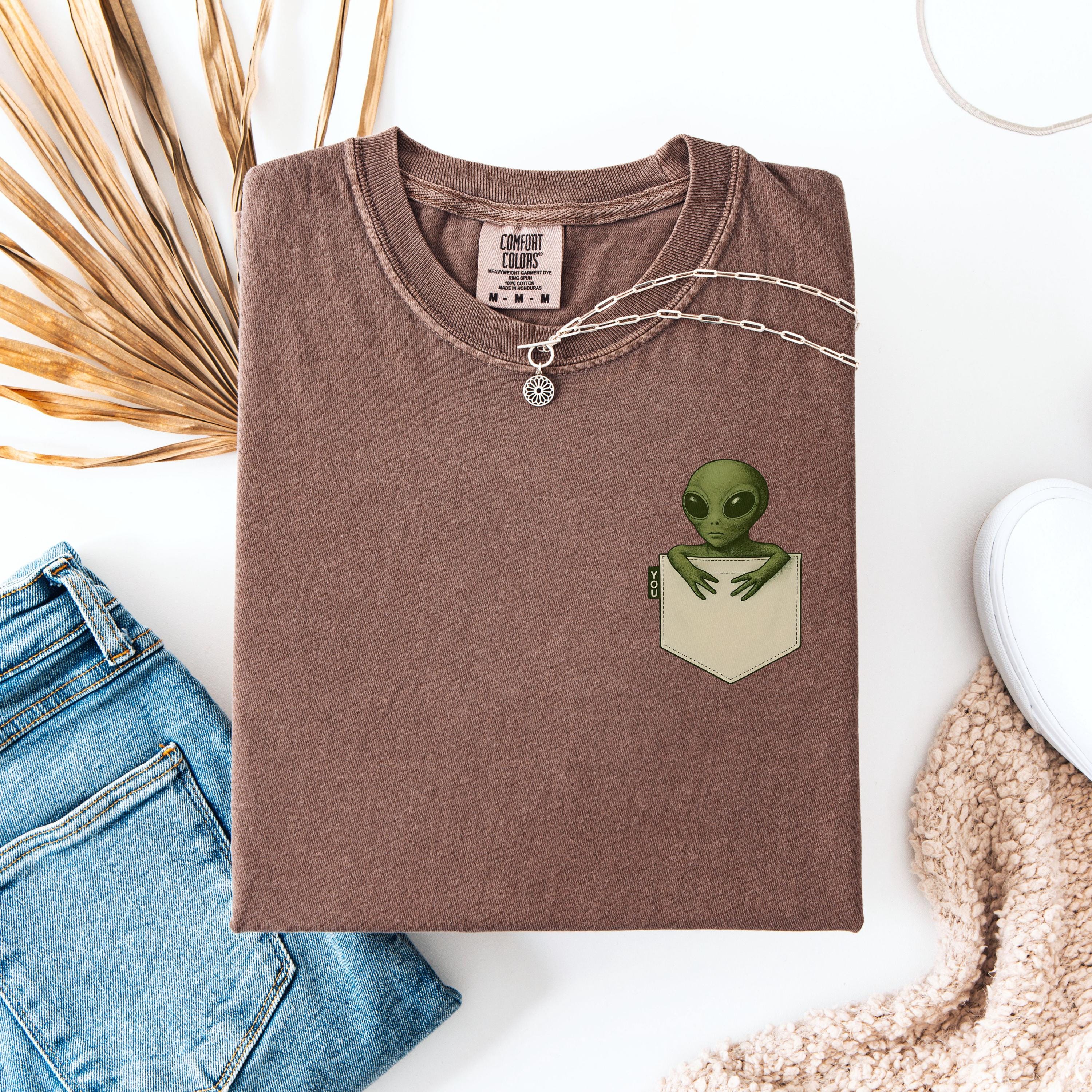 POCKET ALIEN, Cute Alien Shirt, Retro Space Tee, Outer Space Lover Gift ...