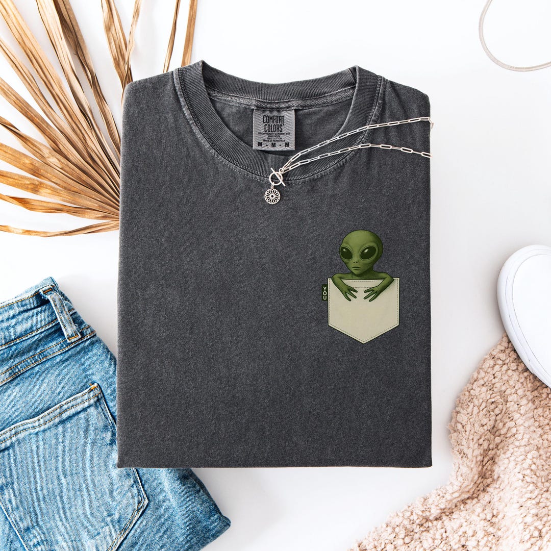 POCKET ALIEN, Cute Alien Shirt, Retro Space Tee, Outer Space Lover Gift ...