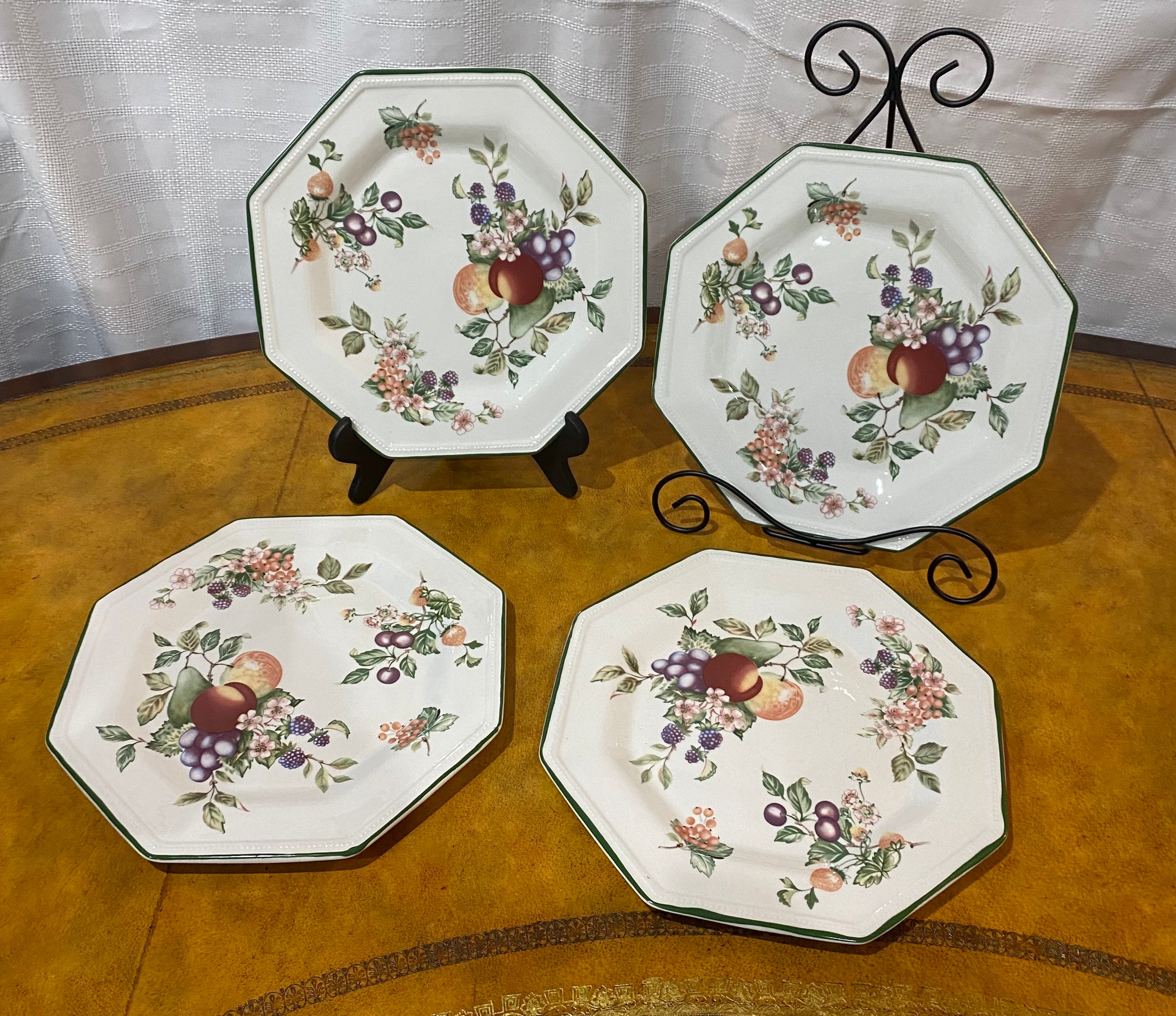 Vintage Johnson Brothers Fresh Fruit Pattern Choice of Dinner Plates