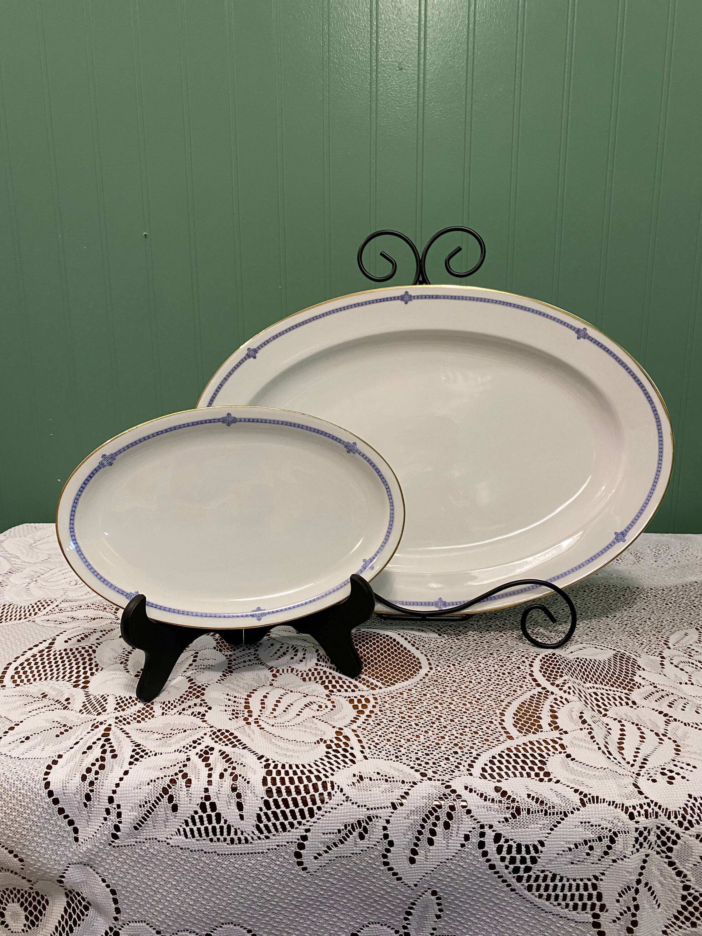 Hutschenreuther China Pattern 2101 Blue and White Pattern Bavarian China Oval Serving Platter China Plate Replacement Selb China