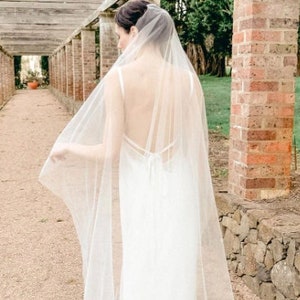 Bridal Veil , Wedding veil Ivory, Simple veil single layer, Veil for Bride, White Veil short, Cut Edge Veil long image 7