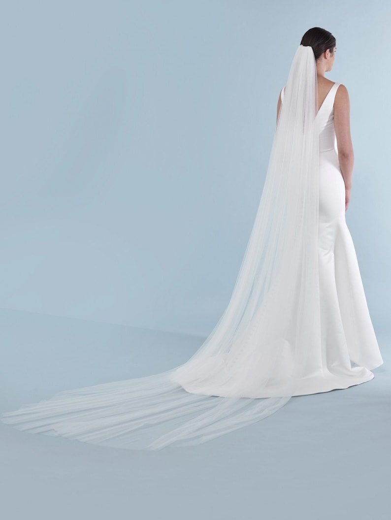 Bridal Veil , Wedding veil Ivory, Simple veil single layer, Veil for Bride, White Veil short, Cut Edge Veil long image 5