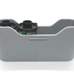 35mm/135 film holder (4 rolls)