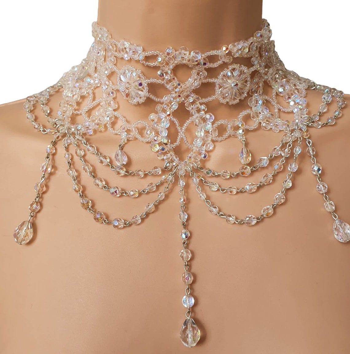 Cream Malika Choker