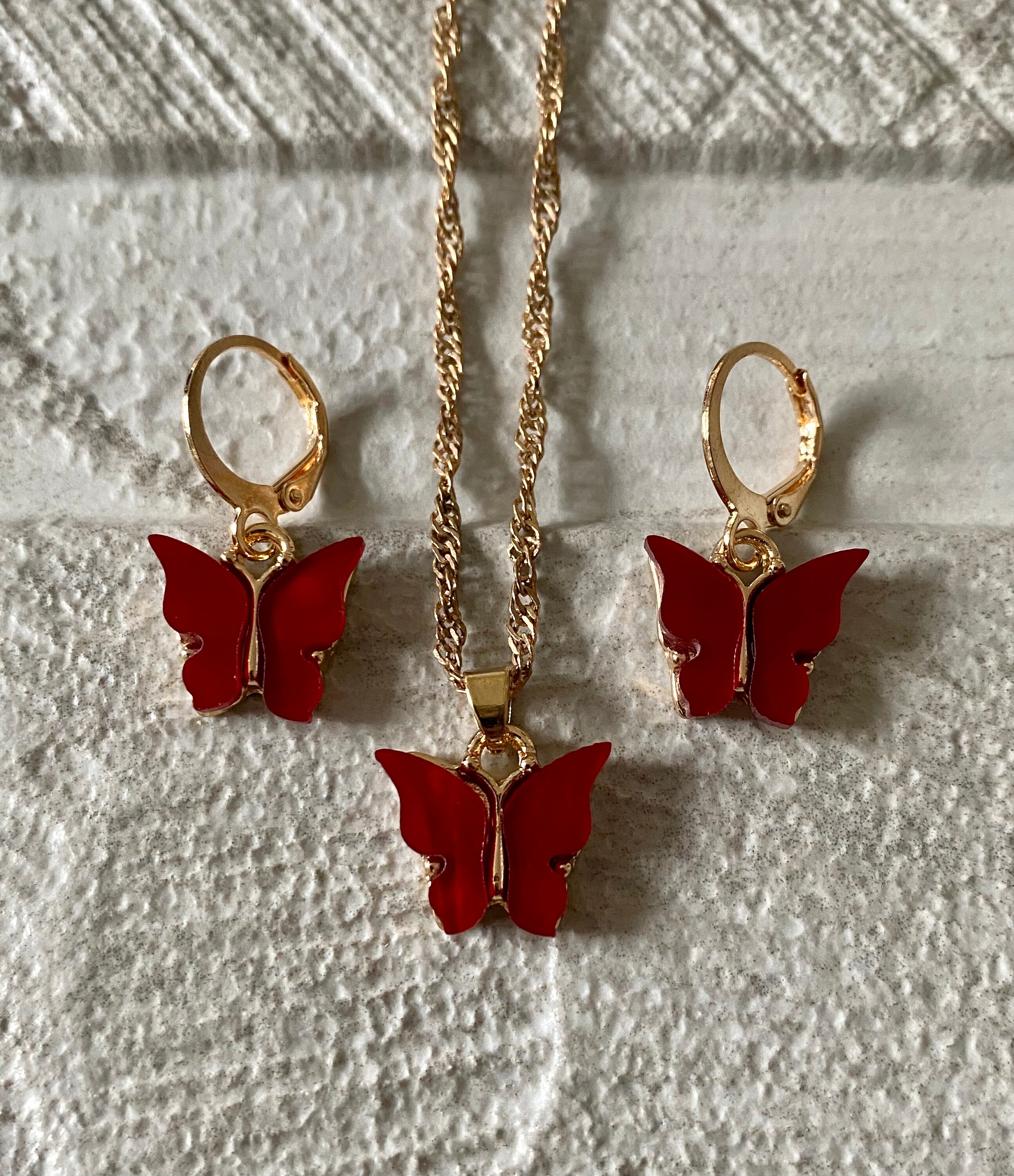 Beautiful necklace deals for girls