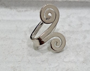 Silver swirl ear cuff stud, silver slide on ear cuff, small clip on ear cuff earring, twirl ear cuff