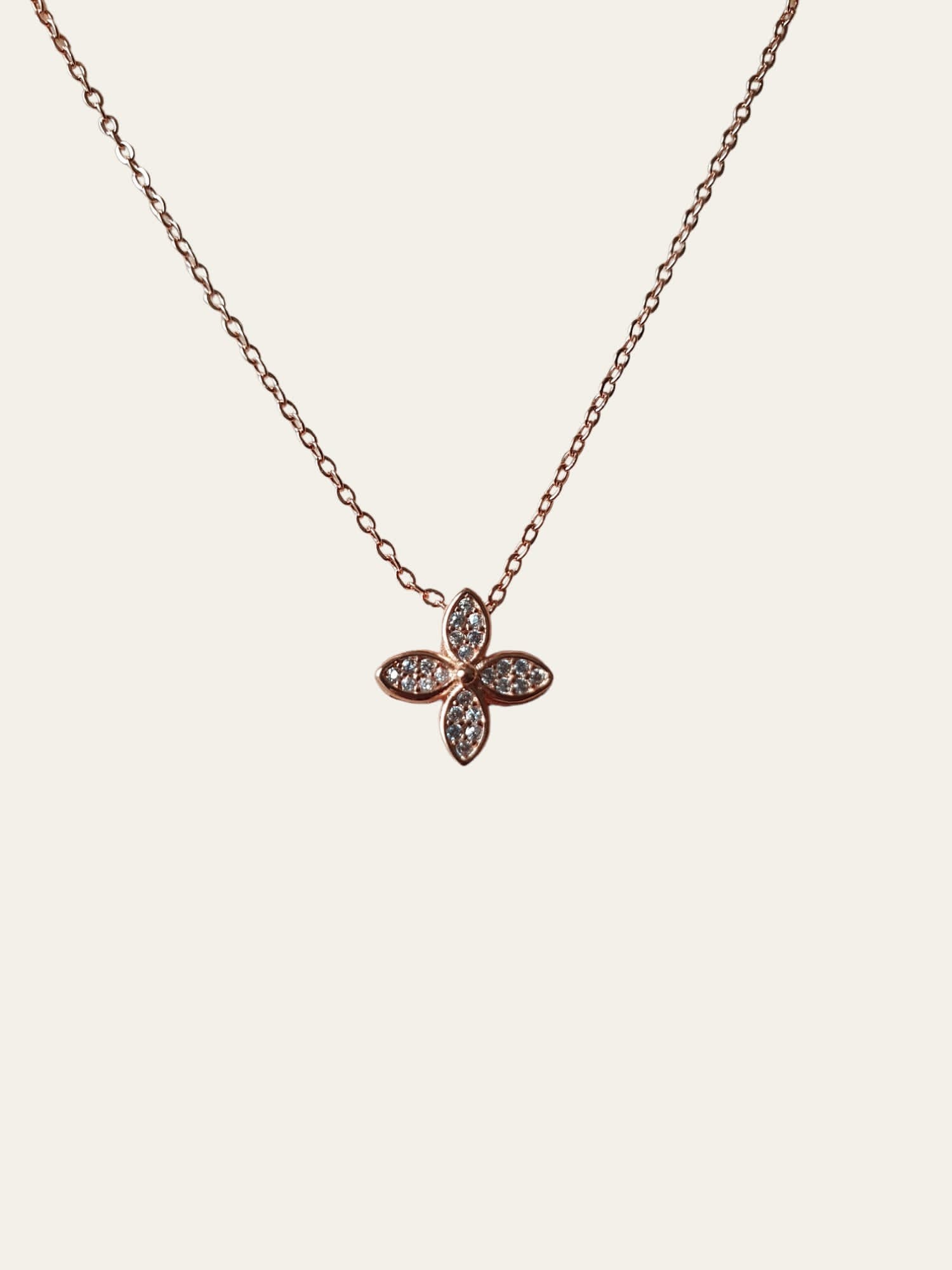 Louis Vuitton Colour Blossom star pendant, pink gold and white