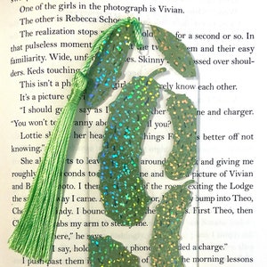 Acrylic pickle bookmark, sparkly holographic bookmark with tassel, funny cute kids bookmark, bookmarks for women, pickle lover gift