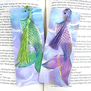Holographic Mermaid tail bookmark with tassels, bookmark for her, kids bookmarks, girly bookmark set, mermaid bookmark