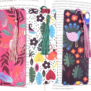 colorful Tropical bird bookmarks, parrot bookmark set, pretty jungle themed bookmarks with tassel, bookmarks for women