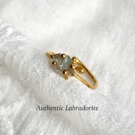 Labradorite ring, rough labradorite stone ring, natural stone ring, labradorite jewelry, gemstone ring