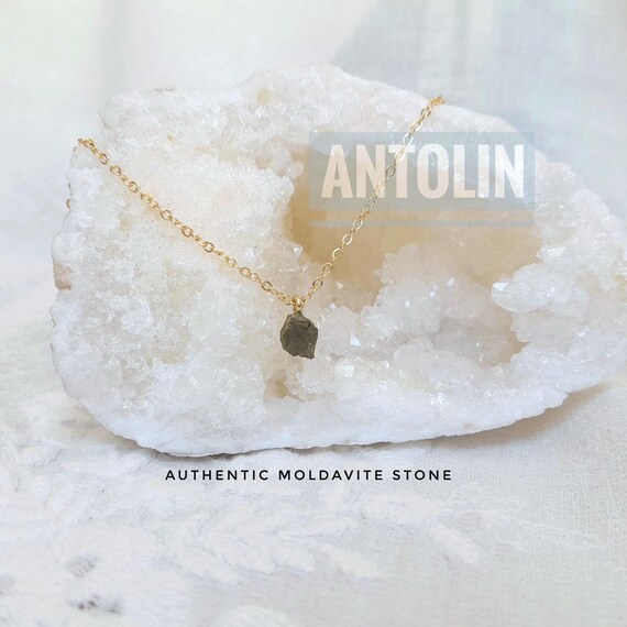 Meteorite pendant necklace, dainty moldavite necklace, christmas gift for girlfriend, authentic moldavite stone, czech moldavite