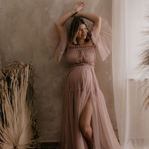 Yennefer Women's Boho Two-Pieces Set | Tulle Vintage Top and Skirt | Maternity Session | Pregnancy Photo Shoot