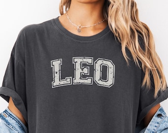 Leo Sternzeichen Varsity Grunge Shirt, Löwe-Zeichen Geschenk, Leo Geburtstag, Astrologie T-Shirt, Retro Sternzeichen Shirt, Geschenk Tshirt, niedliches grafisches T-Shirt