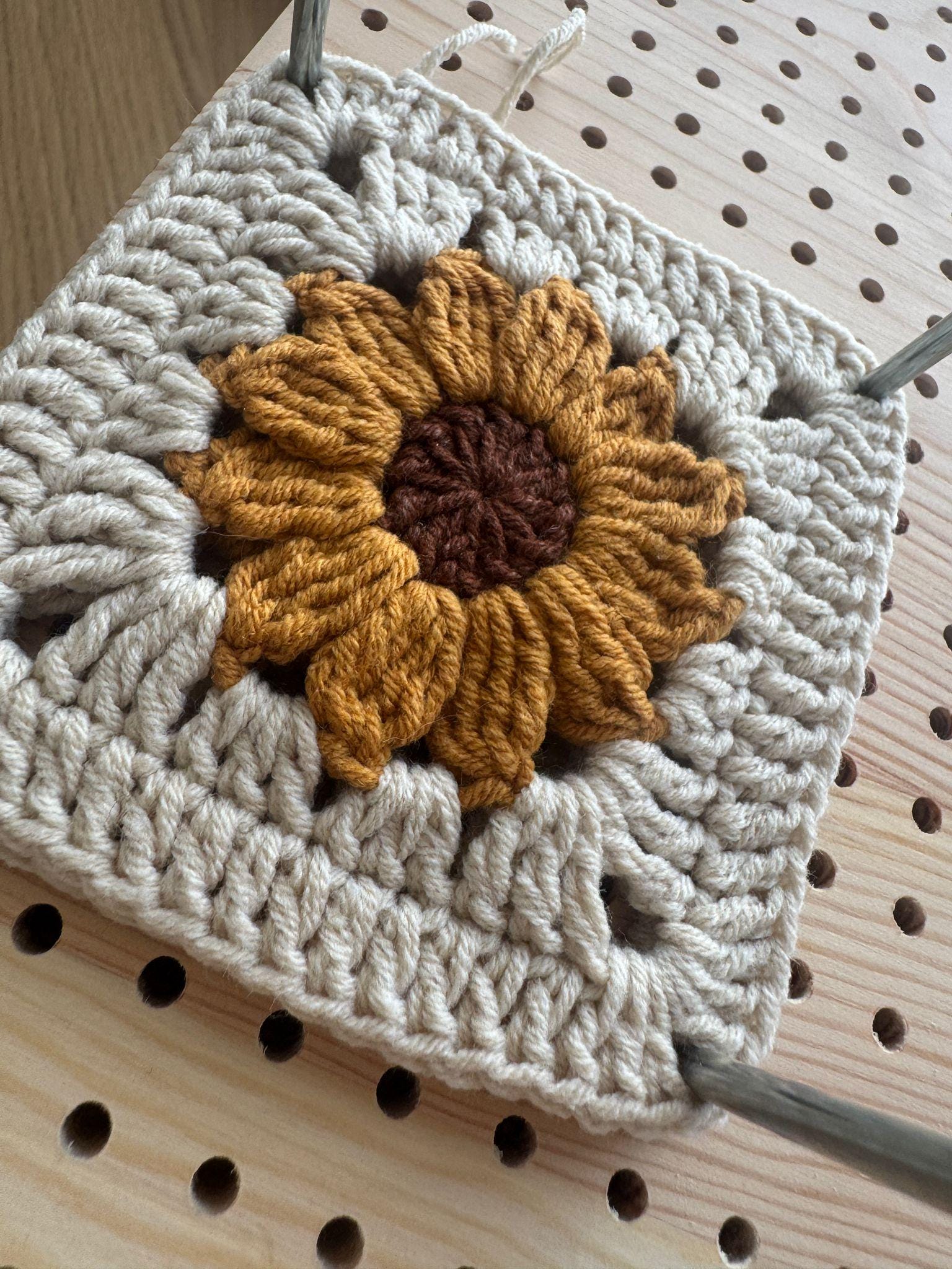 Sunflower Granny Square Crochet Pattern: Easy PDF + Video Tutorial - Etsy