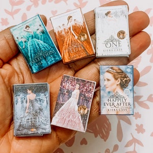 6 Miniature books “The Selection”series by Kiera Cass for Barbie Blythe Pullip YOSD & other 1/6 scale dolls