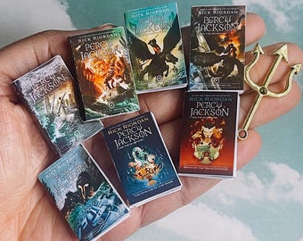 Set de libros en miniatura de Percy Jackson para muñecas a escala 1/6