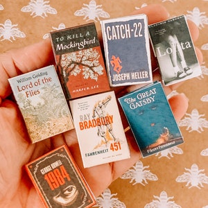 7 realistic miniature “Assigned reading” Books  for 1/6 scale dolls like Barbie, Blythe and more