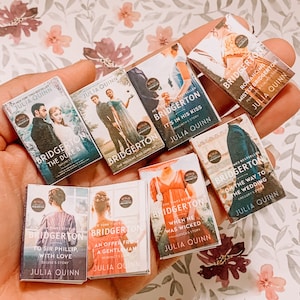 Miniature books from the Bridgerton series for 1/6 scale dolls like Blythe