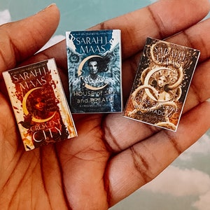 Miniature “Crescent City” 3 book series by Sarah J. Maas  for 1/6 scale dolls