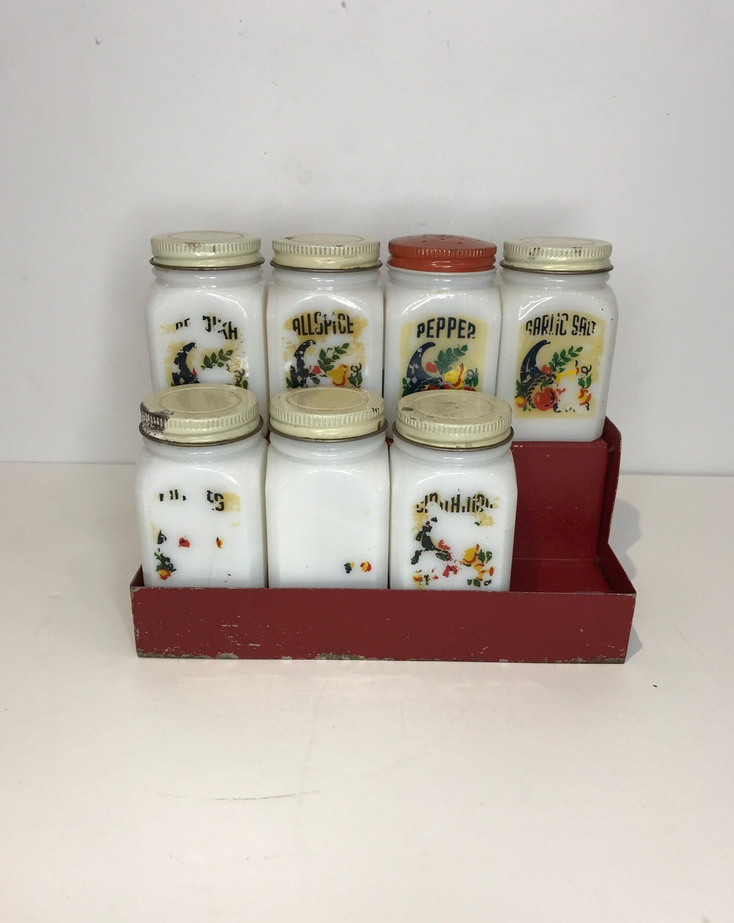 Milk Glass Spice Jars, Set of 4, Vintage White Spice Jars With Plastic  Lids, Made in Taiwan 