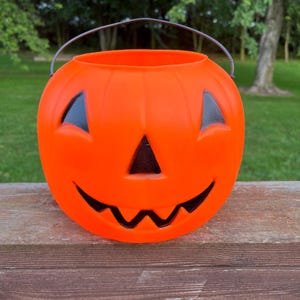 Vintage Jack-O-Lantern Pumpkin Blow Mold Candy Bucket Pail General Foam Plastics