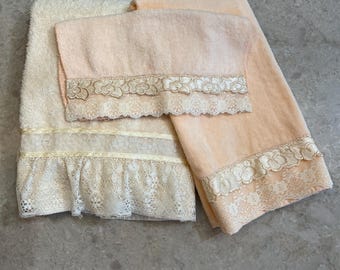 Vintage Peach & Ivory Towel Set, Lace Satin Trim