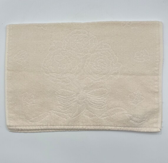 Vintage Colormate by Stevens Sculpted Flowers Hand Towel Etsy