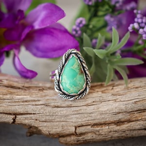 Chrysoprase Ring (Size 8.5)