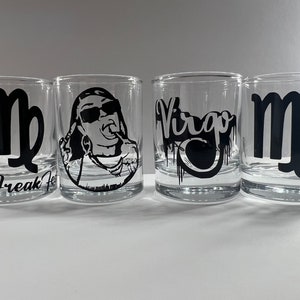 Individuelle Schnossengläser | Gesicht auf Schlitzglas |
