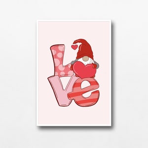 以下が含まれることがあります： 「LOVE」という単語のピンクと赤のイラスト。真ん中の「O」の中にハートを持ったノームがいる。