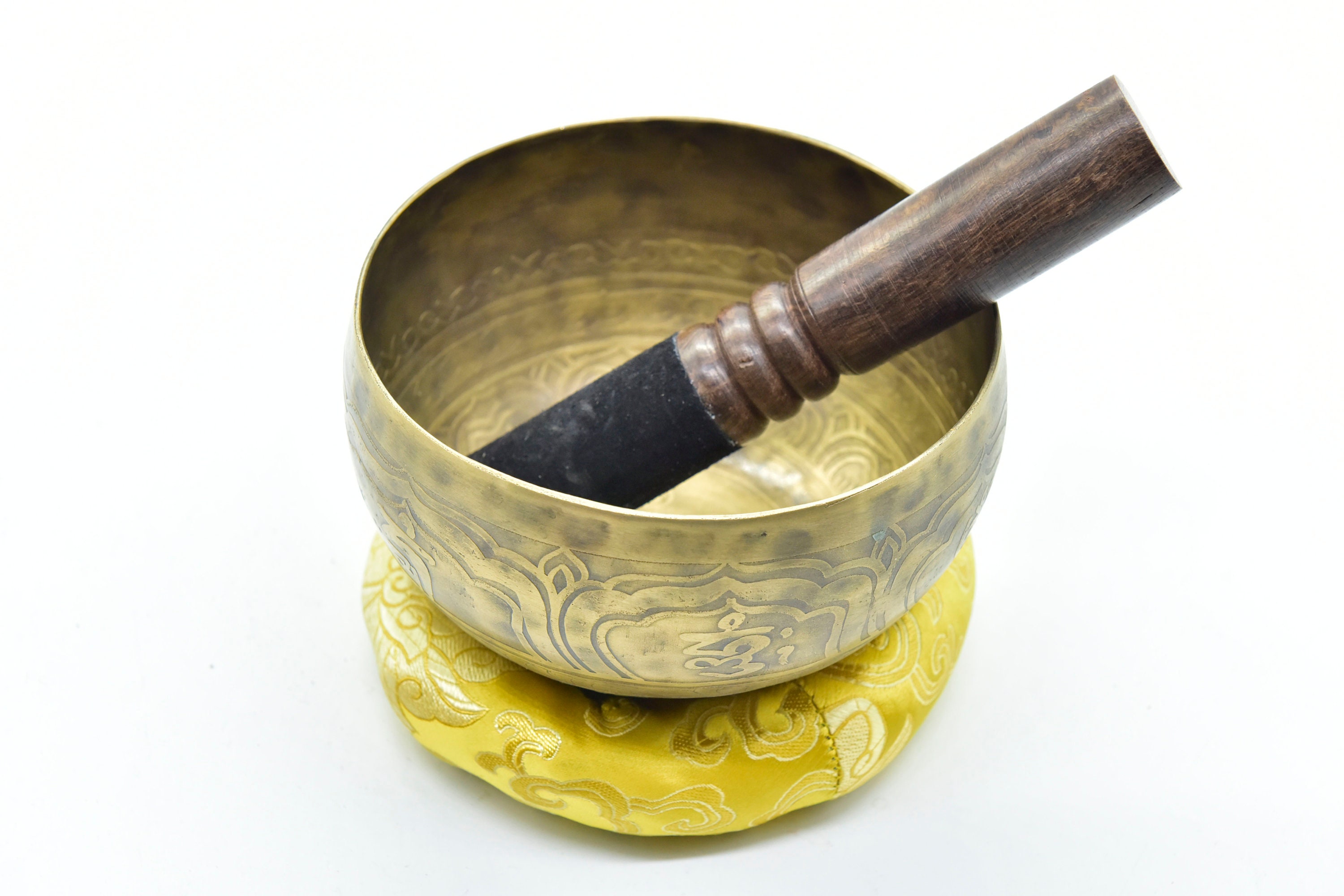 手作り5.5インチシンギングボウル：瞑想用エッチングヒマラヤボウル