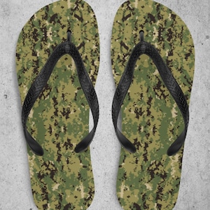 Summer Flip-Flops | Pool Flip Flops | Beach Flip Flops | Summer Sandals | Beach Sandals | Beach Apparel | Navy Camouflage | Unisex Sandals