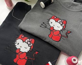 Camiseta de cuello redondo con bordado de gatito diablillo, de alta calidad, envío gratis.