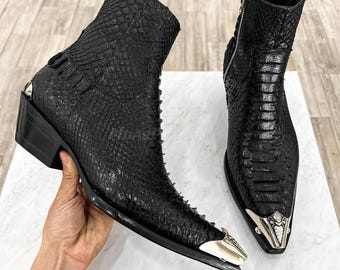 70%-off for Bulk Order, DM! Genuine Black Python Skin Boots with Metal Accessories
