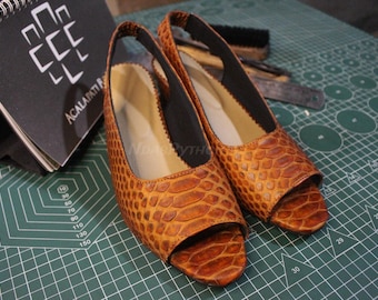 70%-off for Bulk Order, DM! Brown Python Skin Flat Shoes for Party Girls