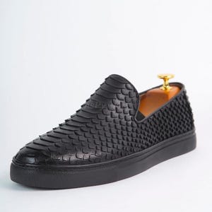 Mocasín formal de piel de pitón negra / Mocasín americano para oficina