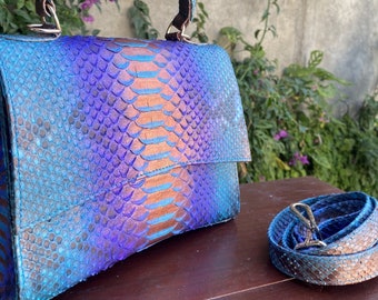 70 % de descuento en pedidos al por mayor, ¡envío directo! Bolso con asa superior de piel de pitón auténtica azul / Bolso con asa superior de piel de pitón auténtica / Bolso con asa superior de piel de serpiente auténtica / Bolso con asa superior de piel de serpiente