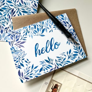 Tarjeta de felicitación de hola / Hojas abstractas de acuarela azul / Solo porque sí / Tarjeta de amistad