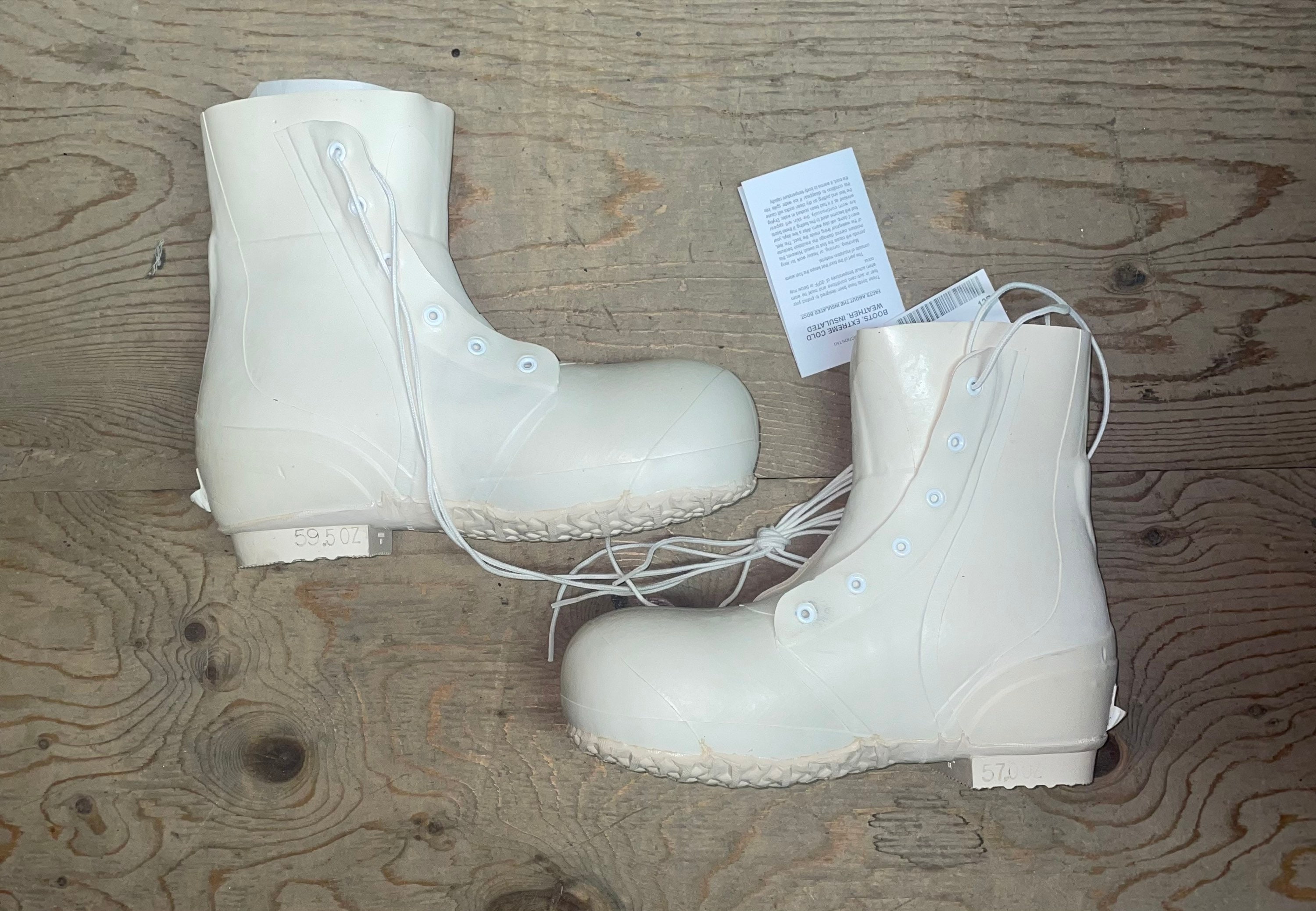 USED White Mickey Mouse or Bunny Boot With Valve