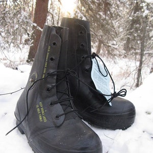 Vintage Black Bata Cold Weather Bunny/ Mickey Boots