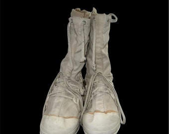 1980s White Vintage Canadian Military Issued Arctic Boots