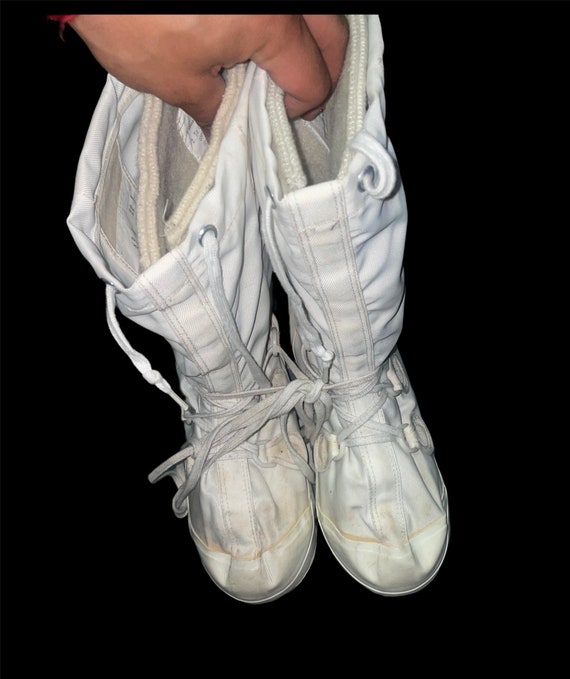 1980s White Vintage Candian Military 