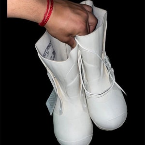 Unisex White Mickey Mouse, Bunny Boots