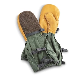Vintage Extreme Weather Mittens