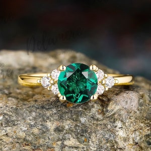 Round Cut Green Emerald Gold Engagement Ring 14k Solid Gold Gemstone Wedding Ring for Her Anniversary Gift Promise Ring Women Vintage Ring