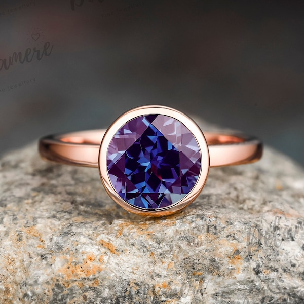 Round Cut Alexandrite Engagement Ring Vintage Solid Gold / Silver Solitaire Ring Simple Minimalist Bezel Set Rings Promise Anniversary Ring